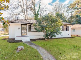 3918 Tipperary Pl, Charlotte, NC 28215