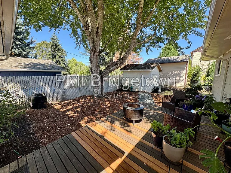 9725 SE 29th Ave — Photo 16
