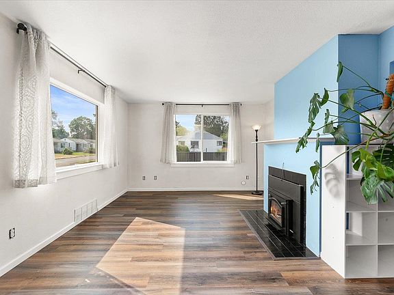 5th image of 1803 N Cook St