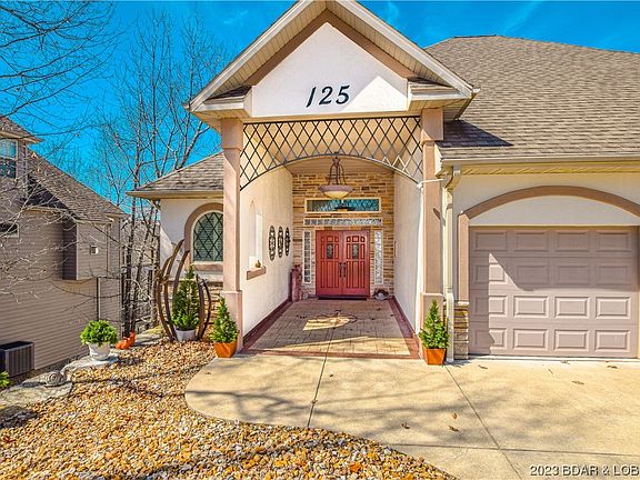 3rd image of 125 Grandview Dr