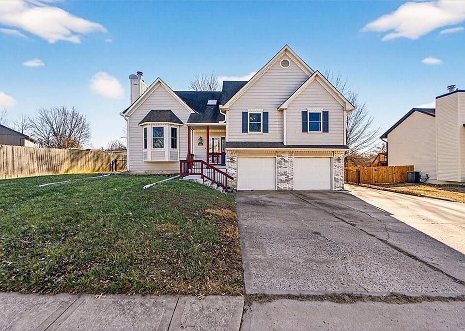 1st image of 205 W Laredo Trl