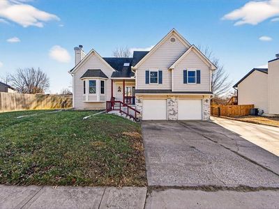 205 W Laredo Trl, Raymore, MO, 64083