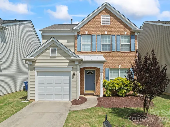 15009 Medlock Ln, Charlotte, NC 28277