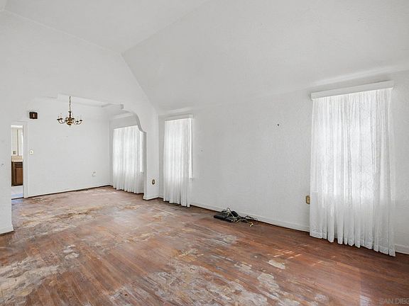 5th image of 4715 Panorama Dr