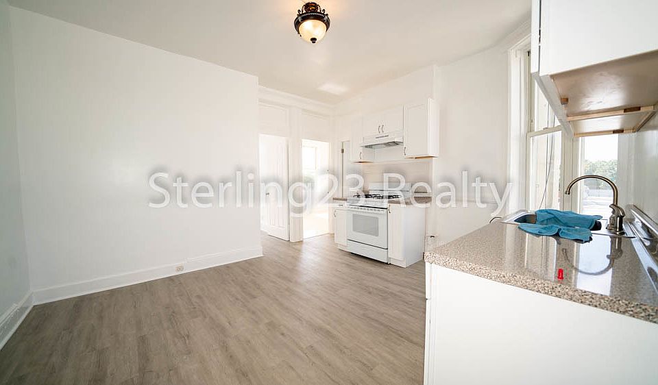 1st image of 24-08 31st St #4F