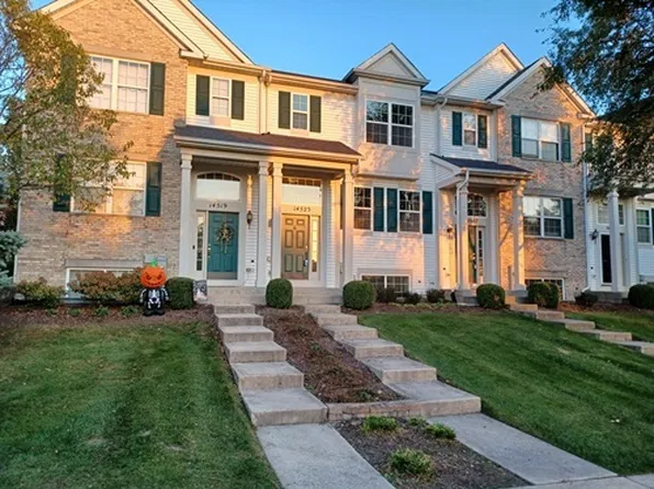 14523 Patriot Square Dr E, Plainfield, IL 60544
