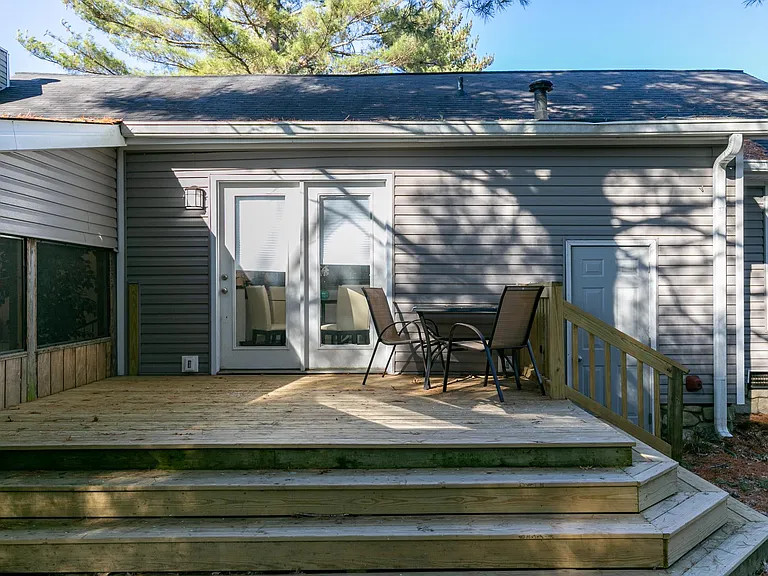 14 Lynn Ct — Photo 24