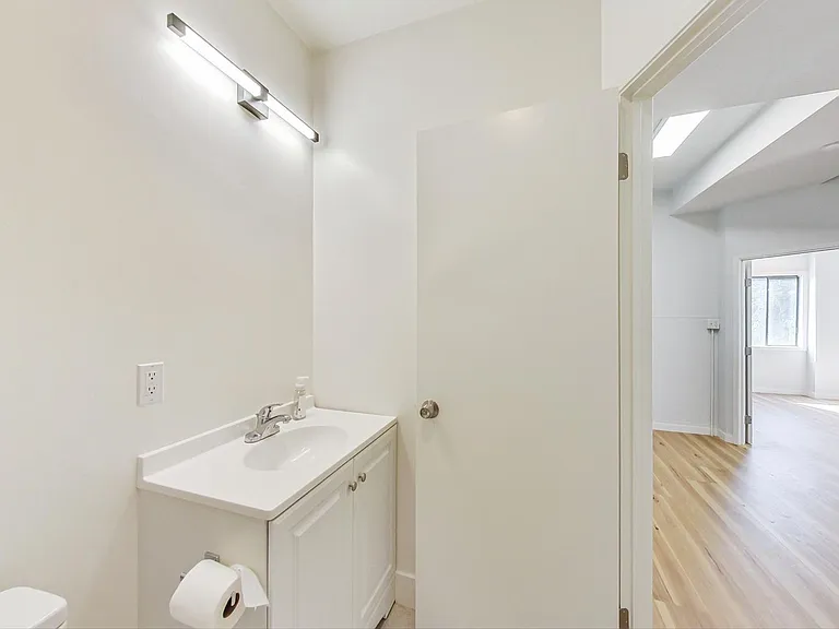785 Mangels Ave — Photo 31