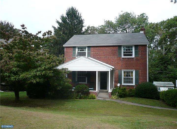 2nd image of 454 Briarhill Rd