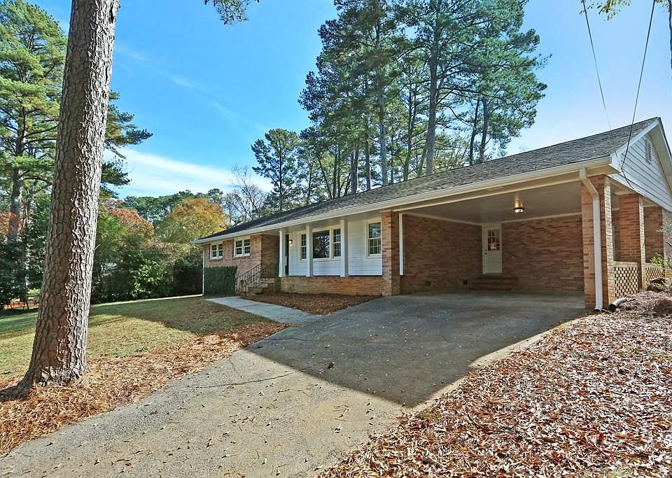 1st image of 2312 Ithica Dr SE