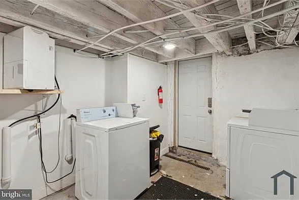 21 E Price St #2A — Photo 6