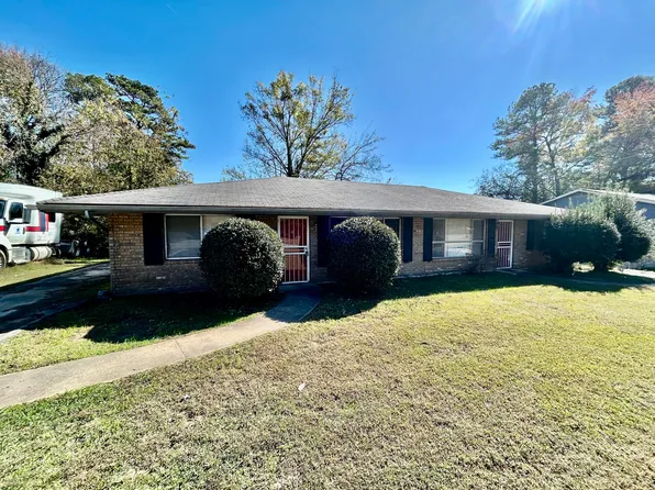 4048/4050 Arbor Place Ln, Chattanooga, TN 37416