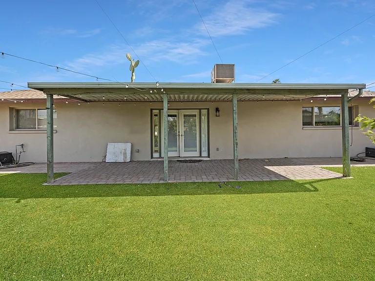 1110 E Redfield Rd — Photo 18