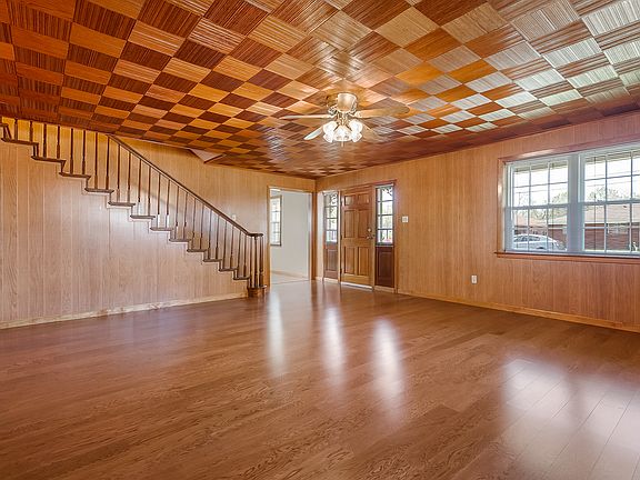 4th image of 110 Bayhi St