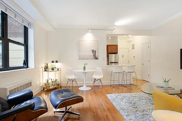 Sold by Level Group | media 2