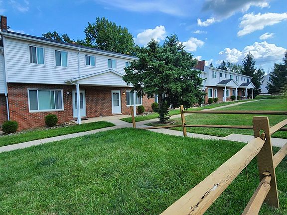 3rd image of 71-127 E Sprague Rd