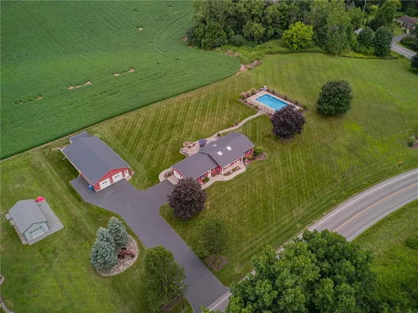 2364 Walworth Rd, Walworth, NY 14568