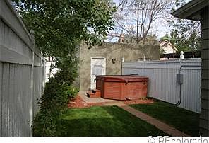 4th image of 1154 S Clarkson St