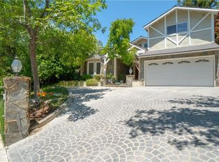 19143 Rosita St, Tarzana, CA 91356