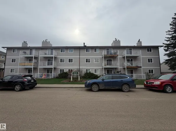 10136 160th St NW #205, Edmonton, AB T5P 3E7