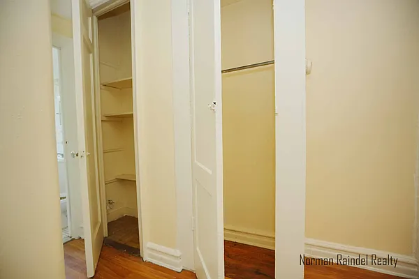 Rented by Norman Raindel, LREB | media 19