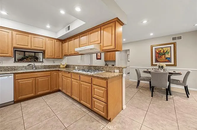 212 Barranca Dr — Photo 15
