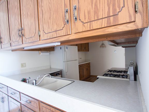 4th image of 10420 Circle Dr #G2b