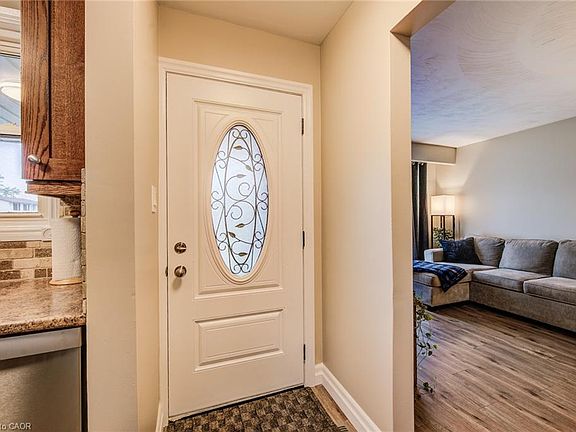 4th image of 52 Mockingbird Dr