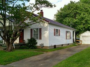 409 NW 2nd St, Washington, IN 47501
