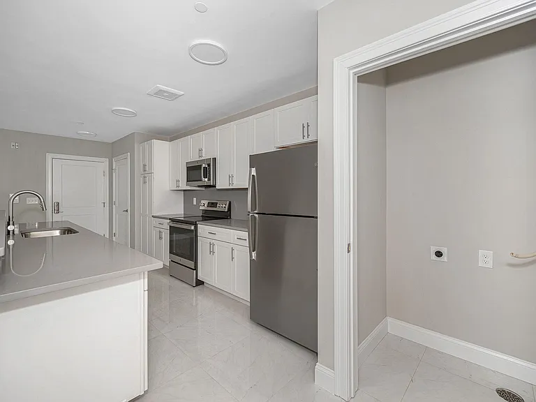 960 Main St #2101 — Photo 22