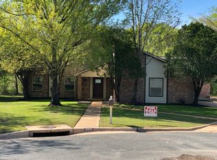8601 Topaz Ct, College Station, TX 77845