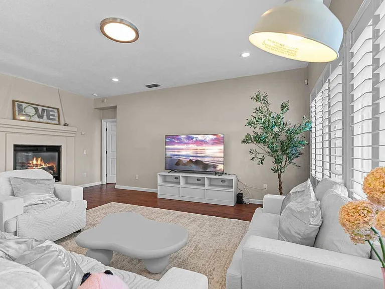 9986 Aspen Meadows Ct — Photo 7