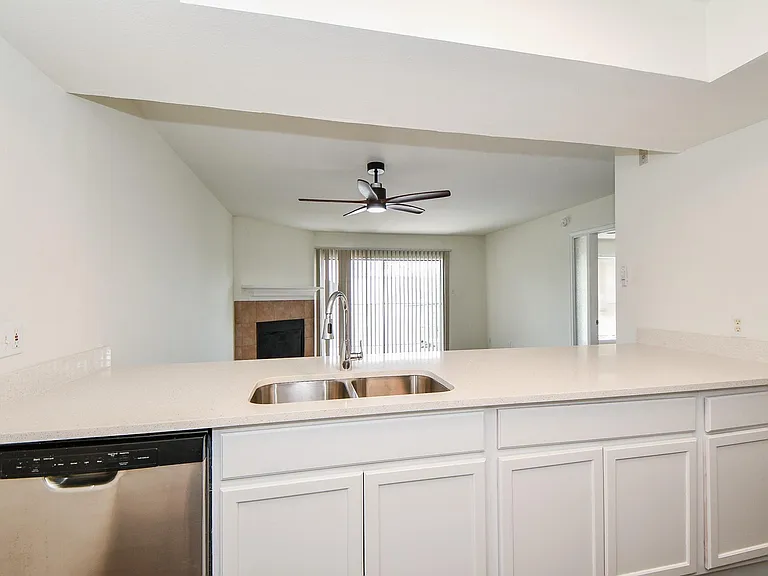 2824 S Bartell Dr #311 — Photo 6