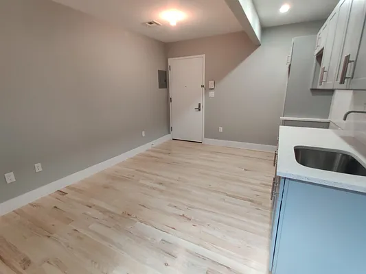 Rented by Spot It Realty LLC | media 11
