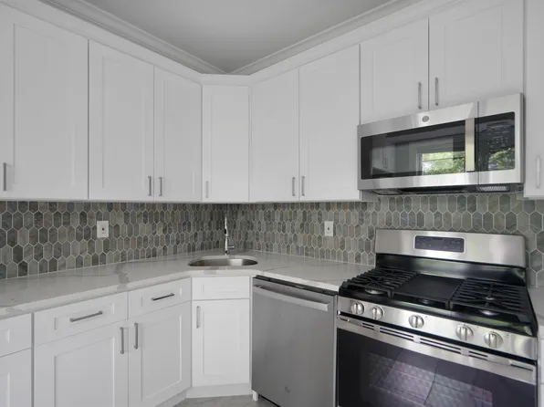 71 West 54th Street image 5 of 24