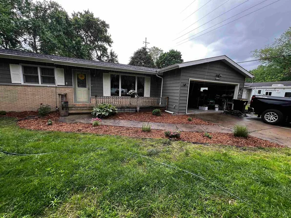 3019 Gibson St, Midland, MI 48640