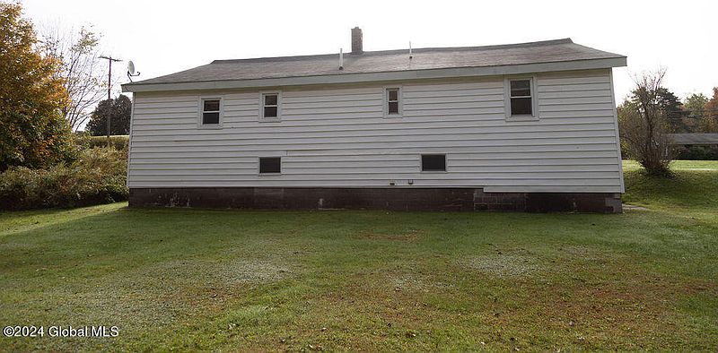 3rd image of 16084 State Highway 28