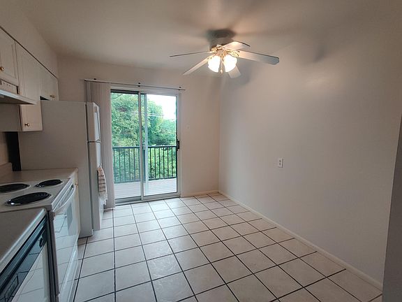 5th image of 10372 Parkman Dr
