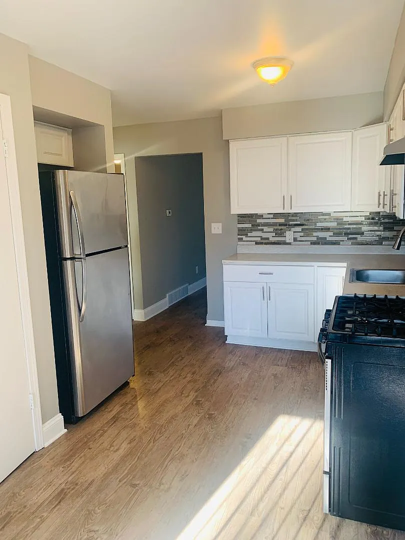 Unit Photo - 5875 Ridgebrook Dr SE #5877