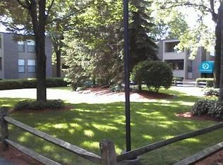 10 Shrewsbury Green Dr UNIT E, Shrewsbury, MA 01545