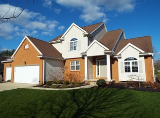 27 Foxcroft Cir, Lexington, OH 44904