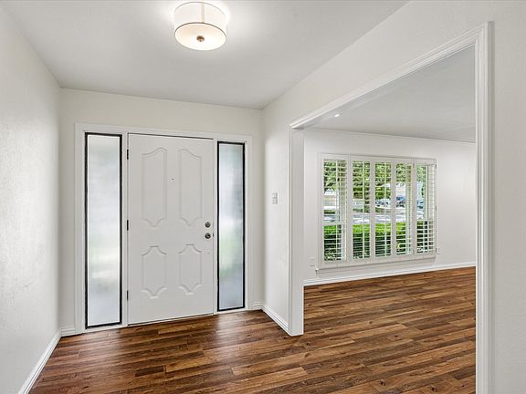 5th image of 4113 Ridglea Country Club Dr