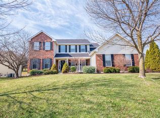 5718 Wrenwyck Pl, Weldon Spring, MO 63304