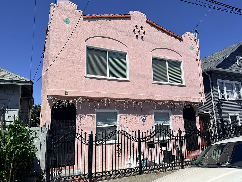 1st image of 3814 E 12th St #3814