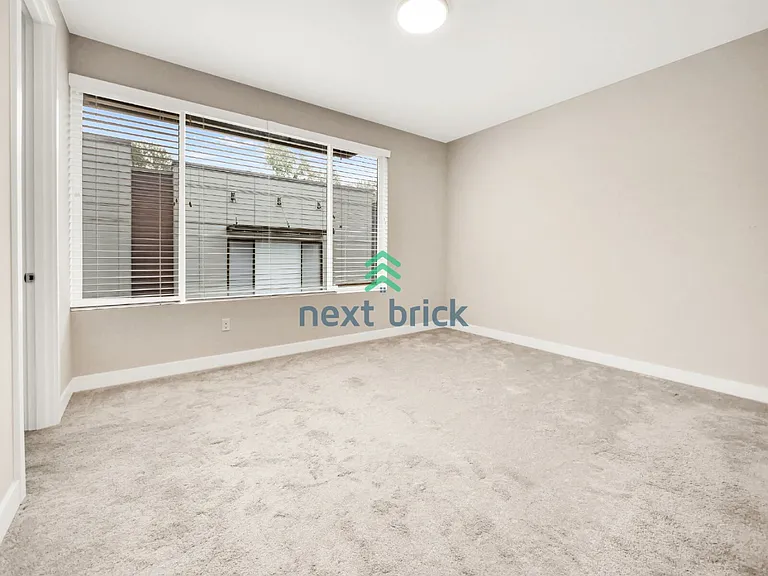 1226 131st Ct NE — Photo 12