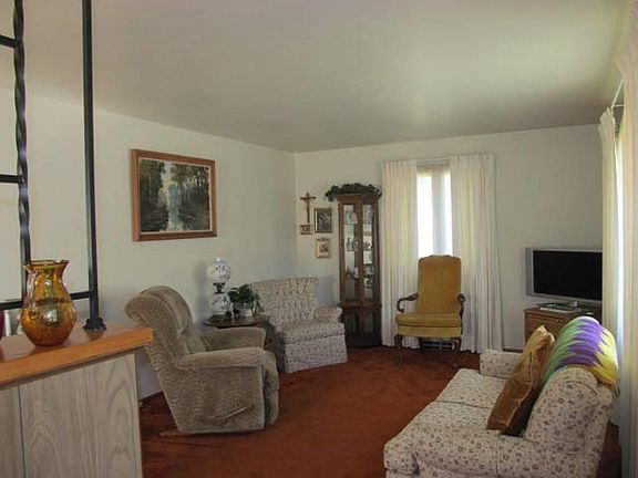 4th image of 258-256 E 33rd St