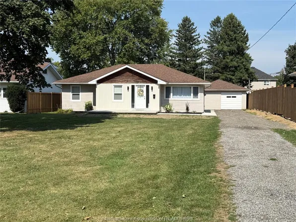 6 Madonna Cres, Chatham Kent, ON N7L 1X7