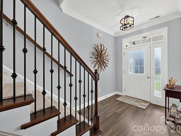 4th image of 1437 Imperial Ct