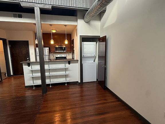 4th image of 703 N Harrison St #410-108