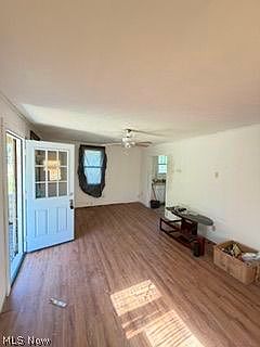 4th image of 858 Iona Ave